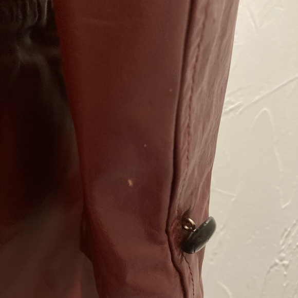 Montgomery Ward
Vintage brown/red leather coat
44L - Picture 5 of 14